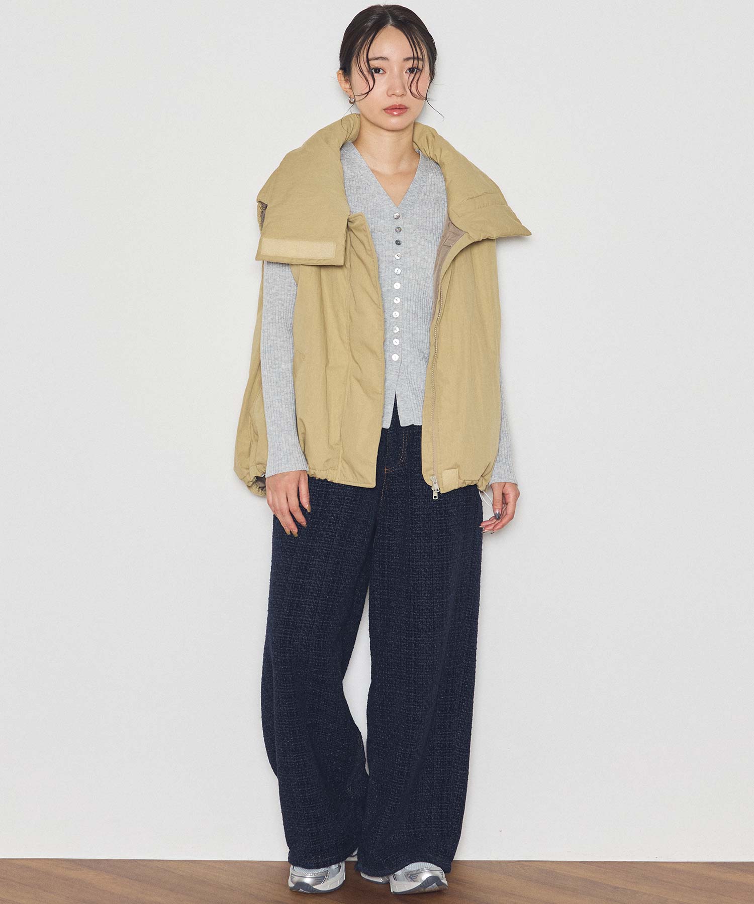 LOOK 19