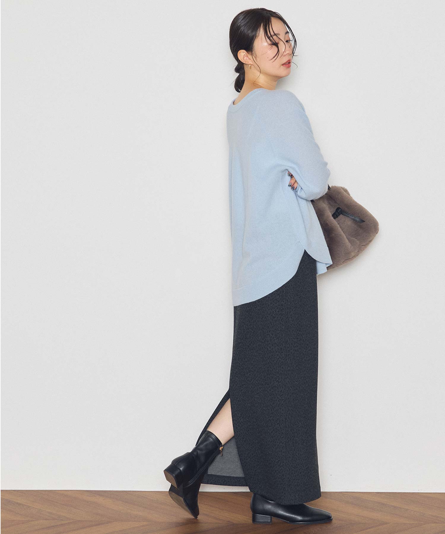 LOOK 24