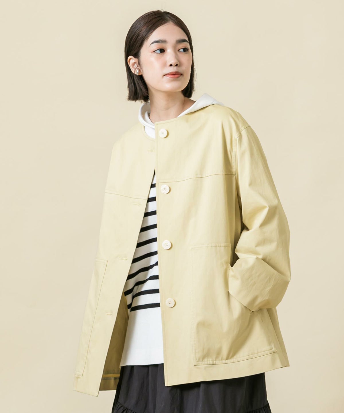 イエローベージュ