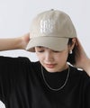 ベージュ