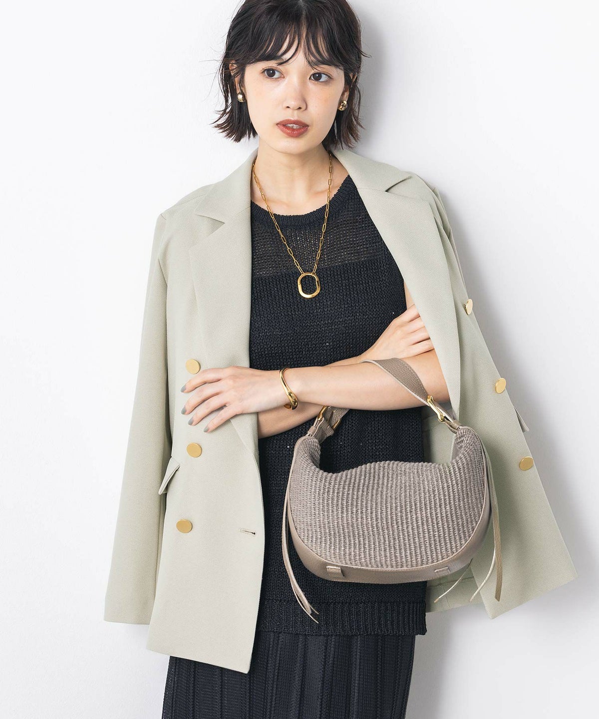 ライトベージュ