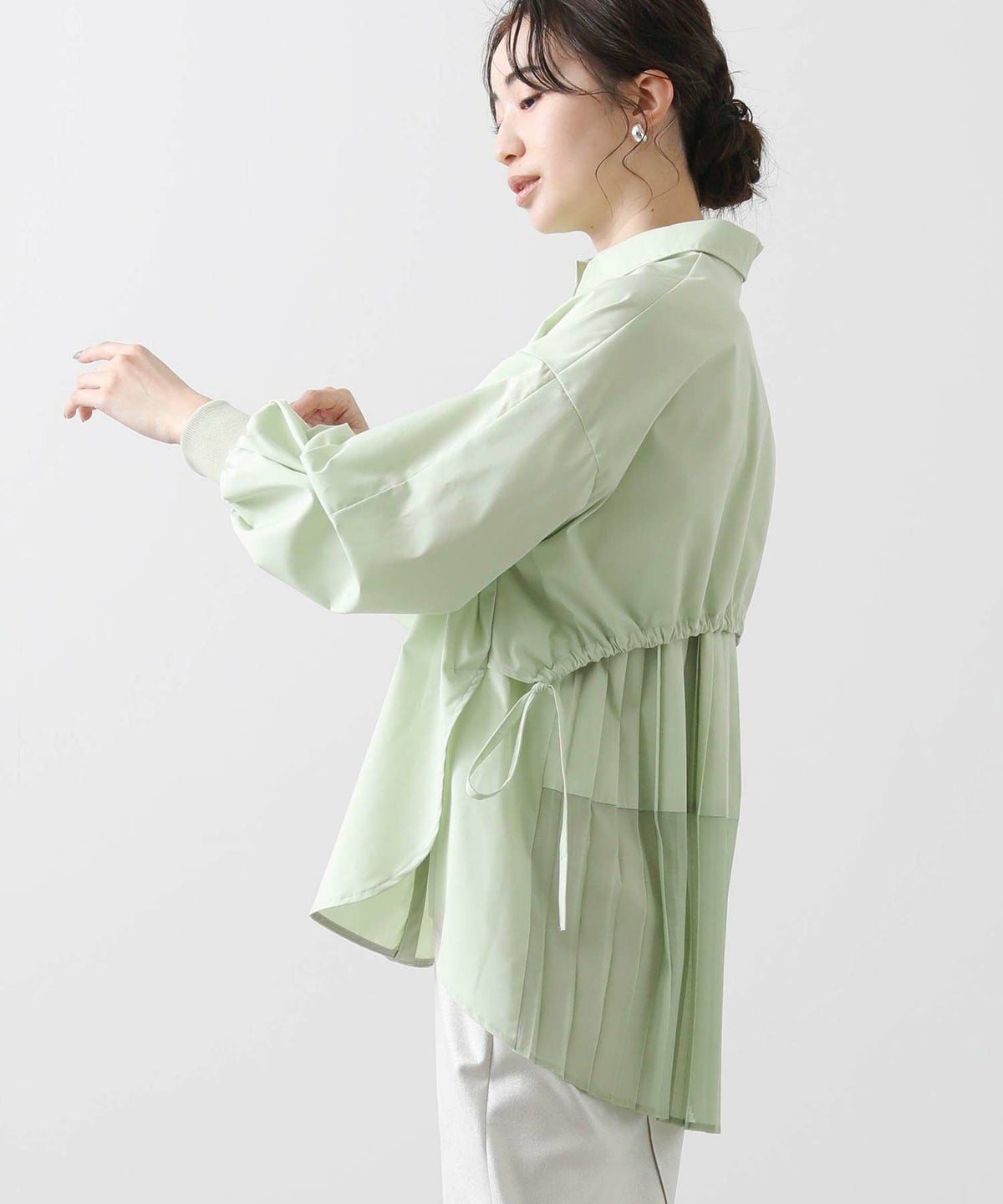 イエローグリーン