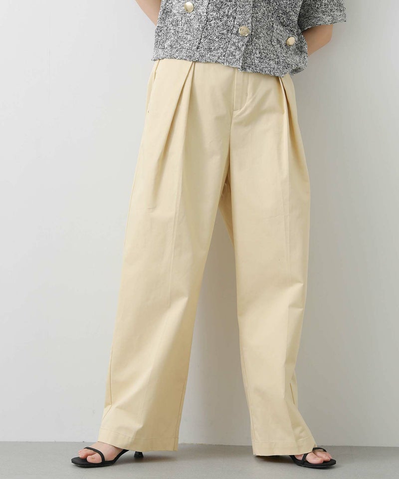 ライトベージュ