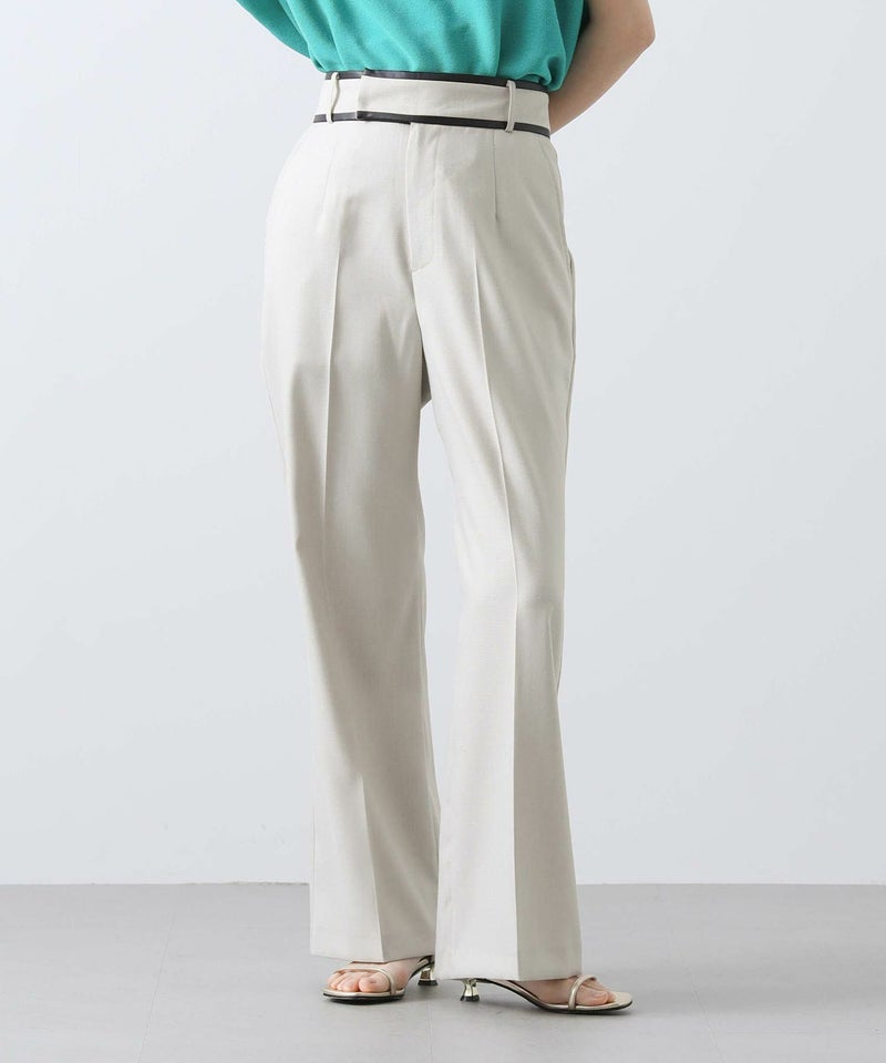 ライトベージュ