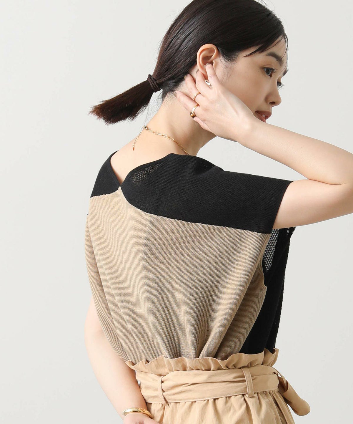 ブラック×ベージュ