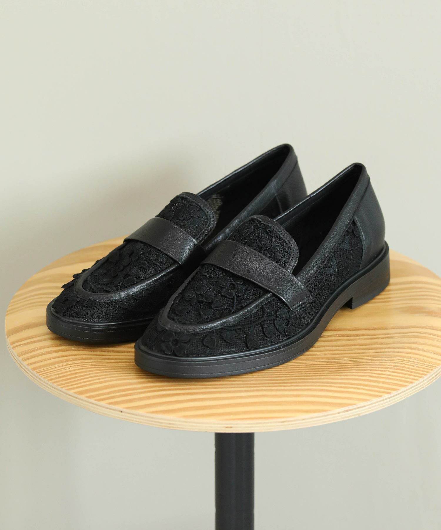 The rejoiceaフラワーシアーローファー【mollini】 | SEKIMIKI Online