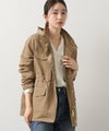 ベージュ