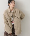 ベージュ