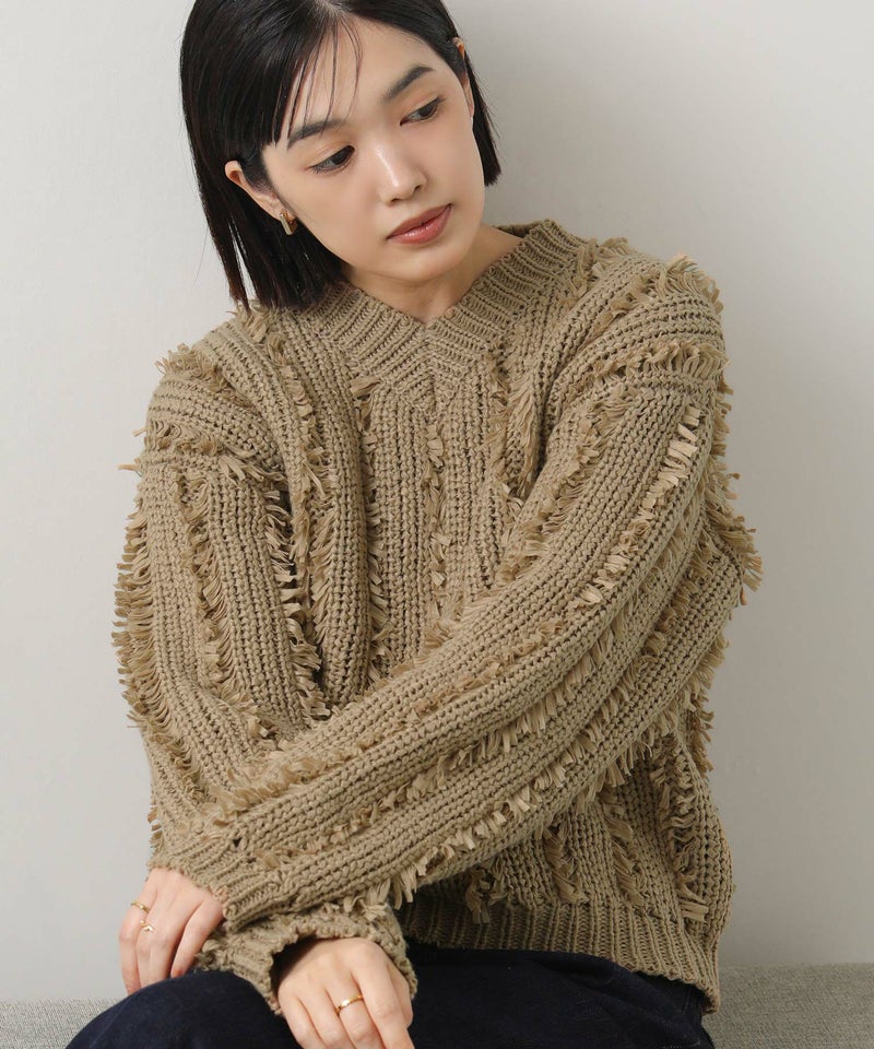 ベージュ