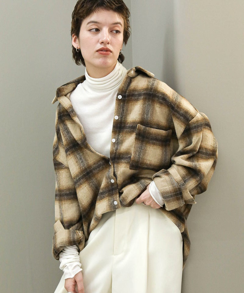 ベージュ×ブラウン