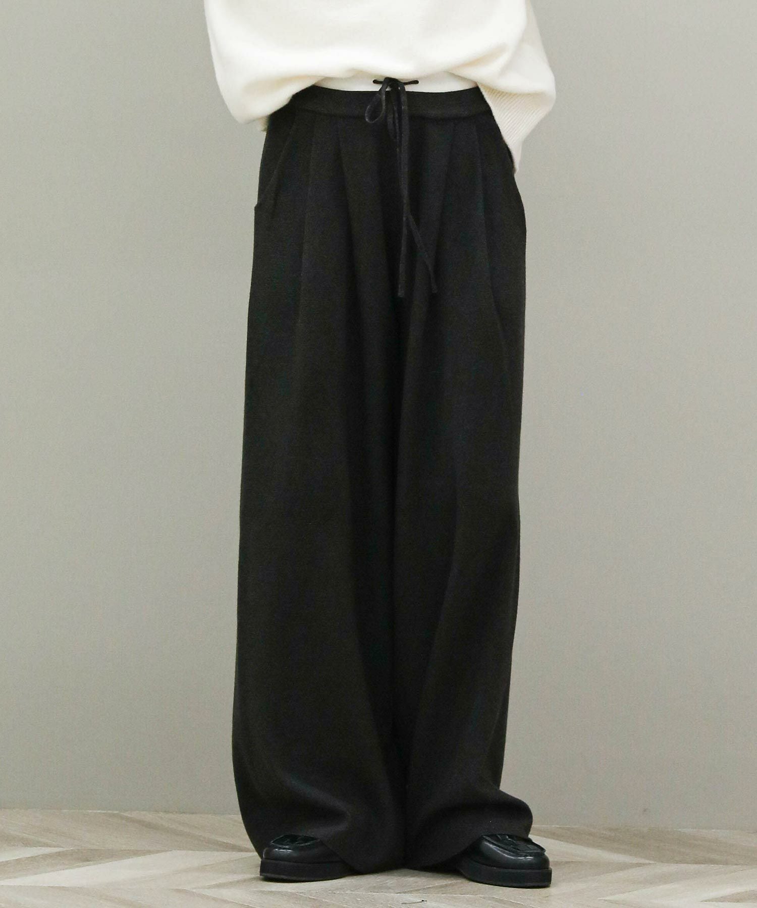 The rejoiceWウエストニットワイドパンツ | SEKIMIKI Online