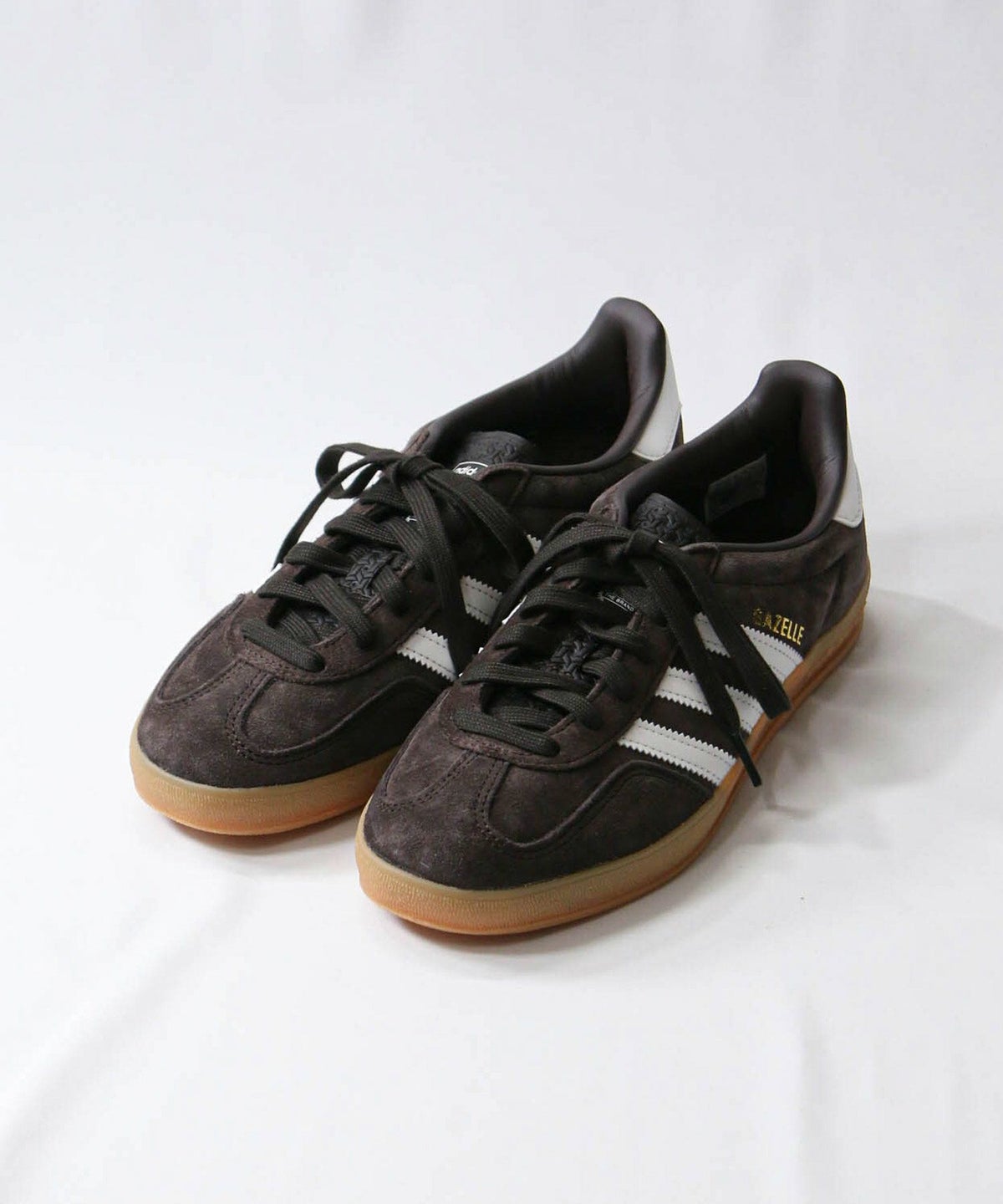 ダークブラウン