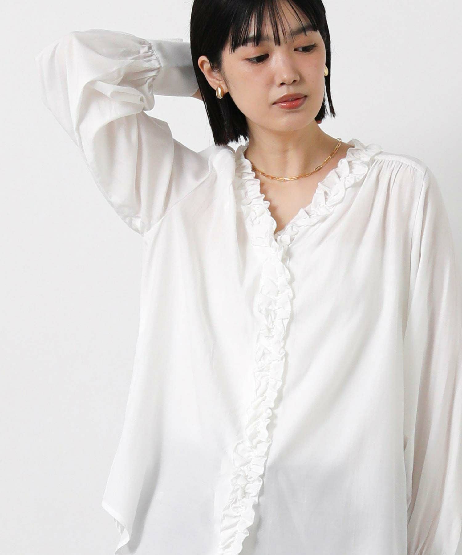 Gready Brilliant TRローンフリルVネックブラウス オフ