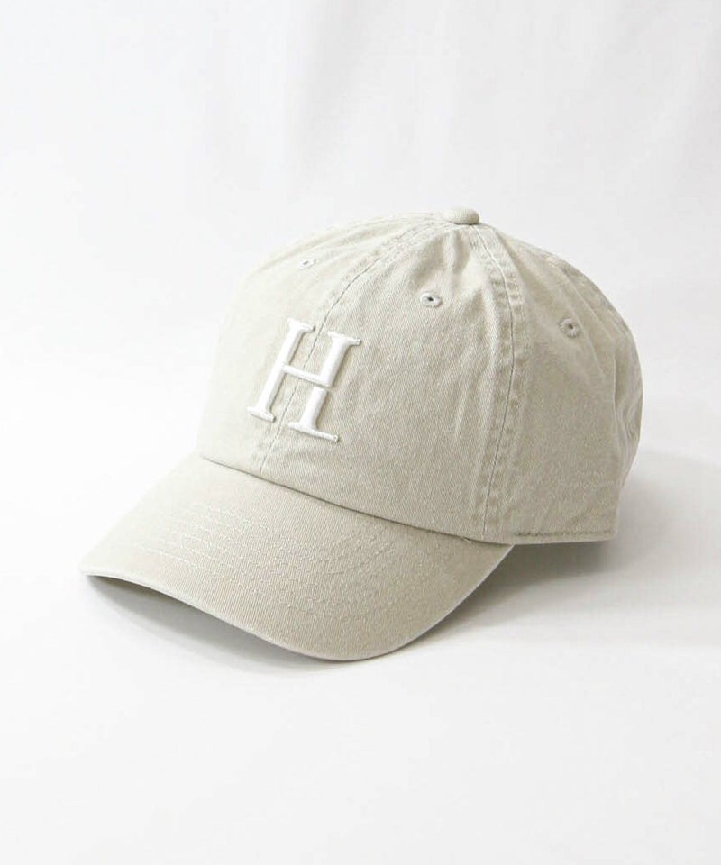 ベージュ