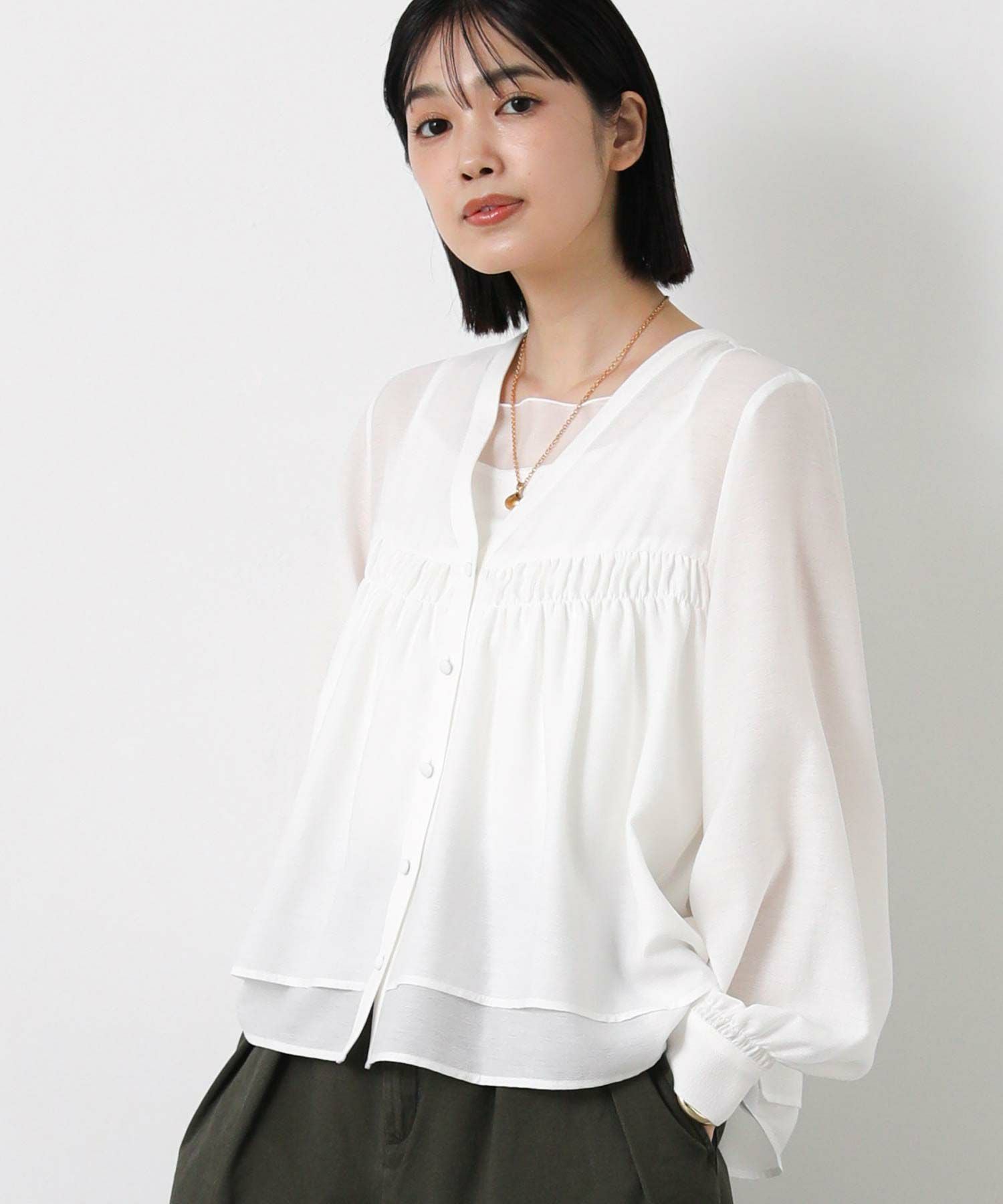 akiki⭐新品・未使用　ブラウス パズルダイ シャツブラウス｜BIGI online store - ビギ オンラインストア