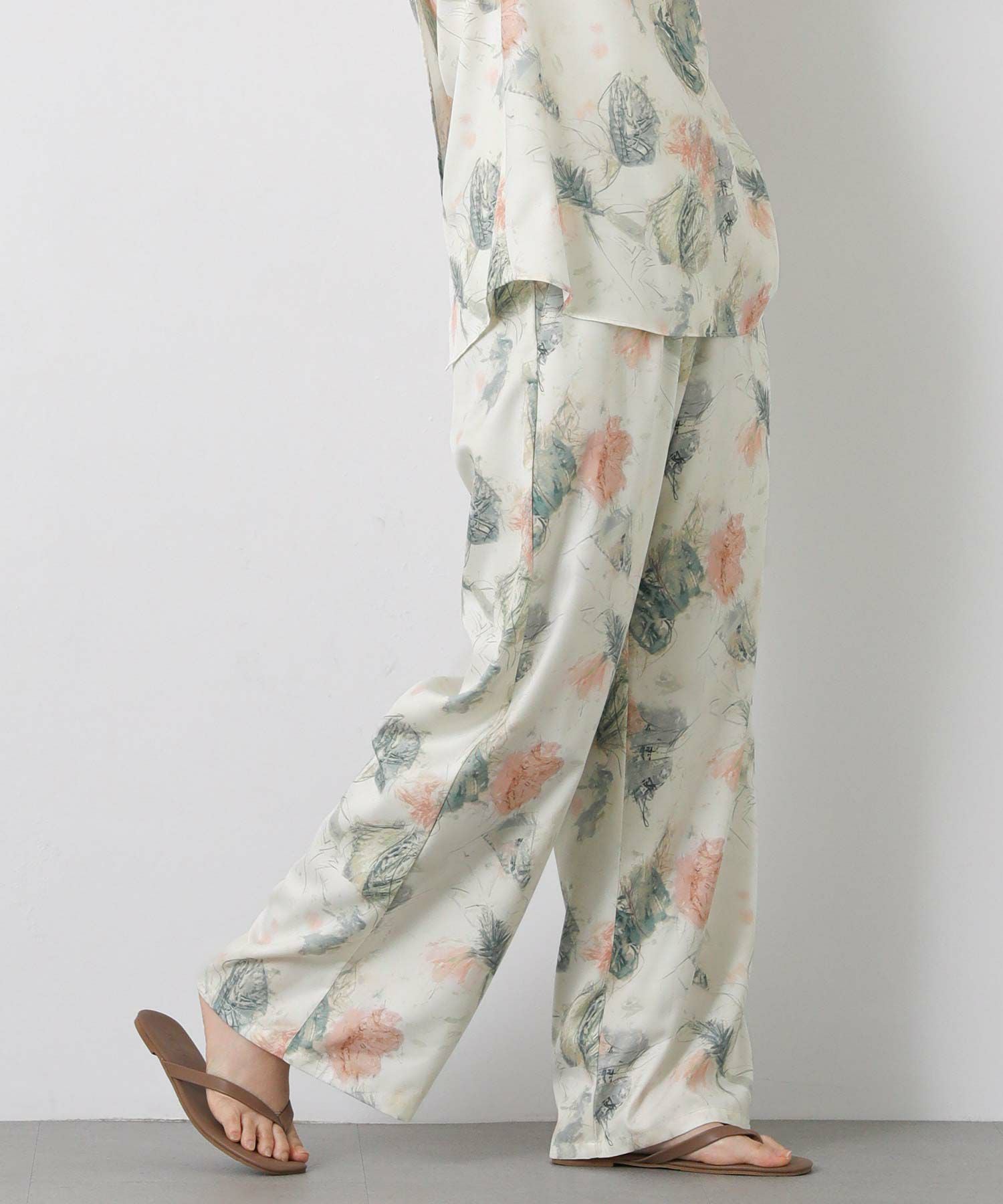 BEAMS DESIGN 完売限定品 レディースOK みんなが選ぶ本命アイテム for