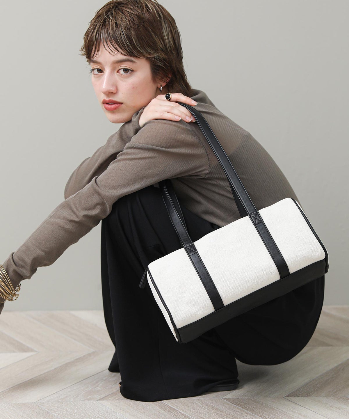 オフ×ブラック