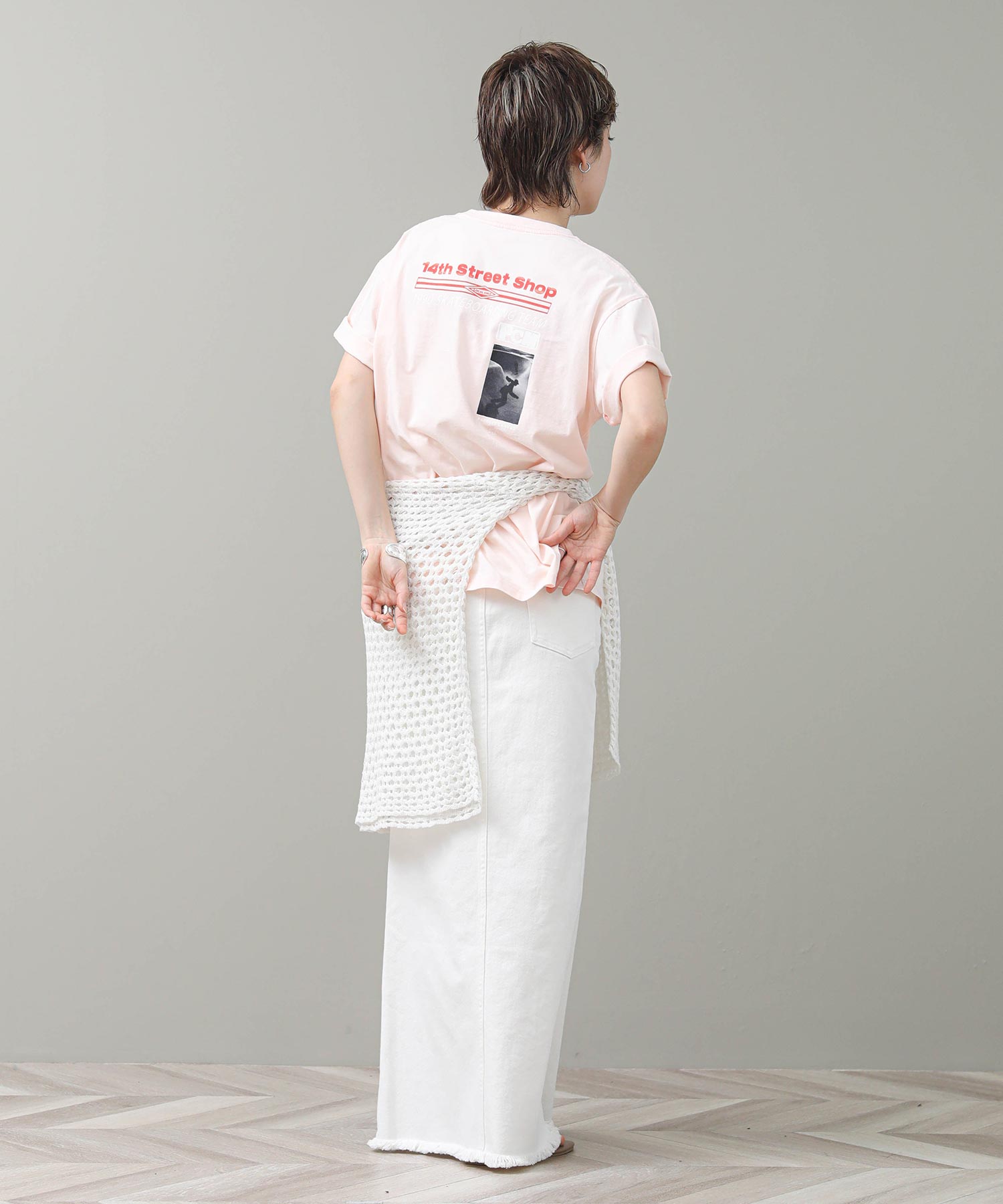 The rejoiceバックグラフィックTEE【PARROTT CANVAS】 | SEKIMIKI