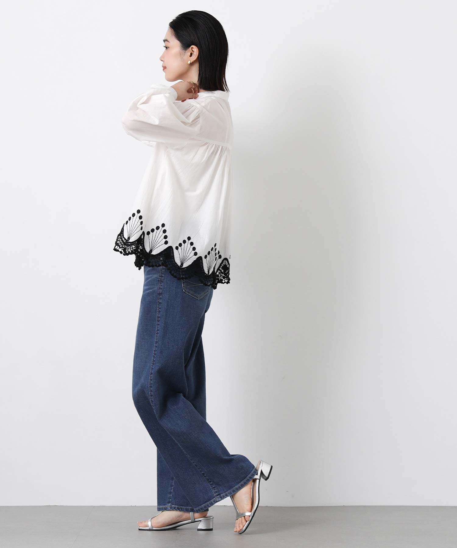 Gready Brilliant【2026年5月再値下げ】スカラ刺繍バンドネックシャツ