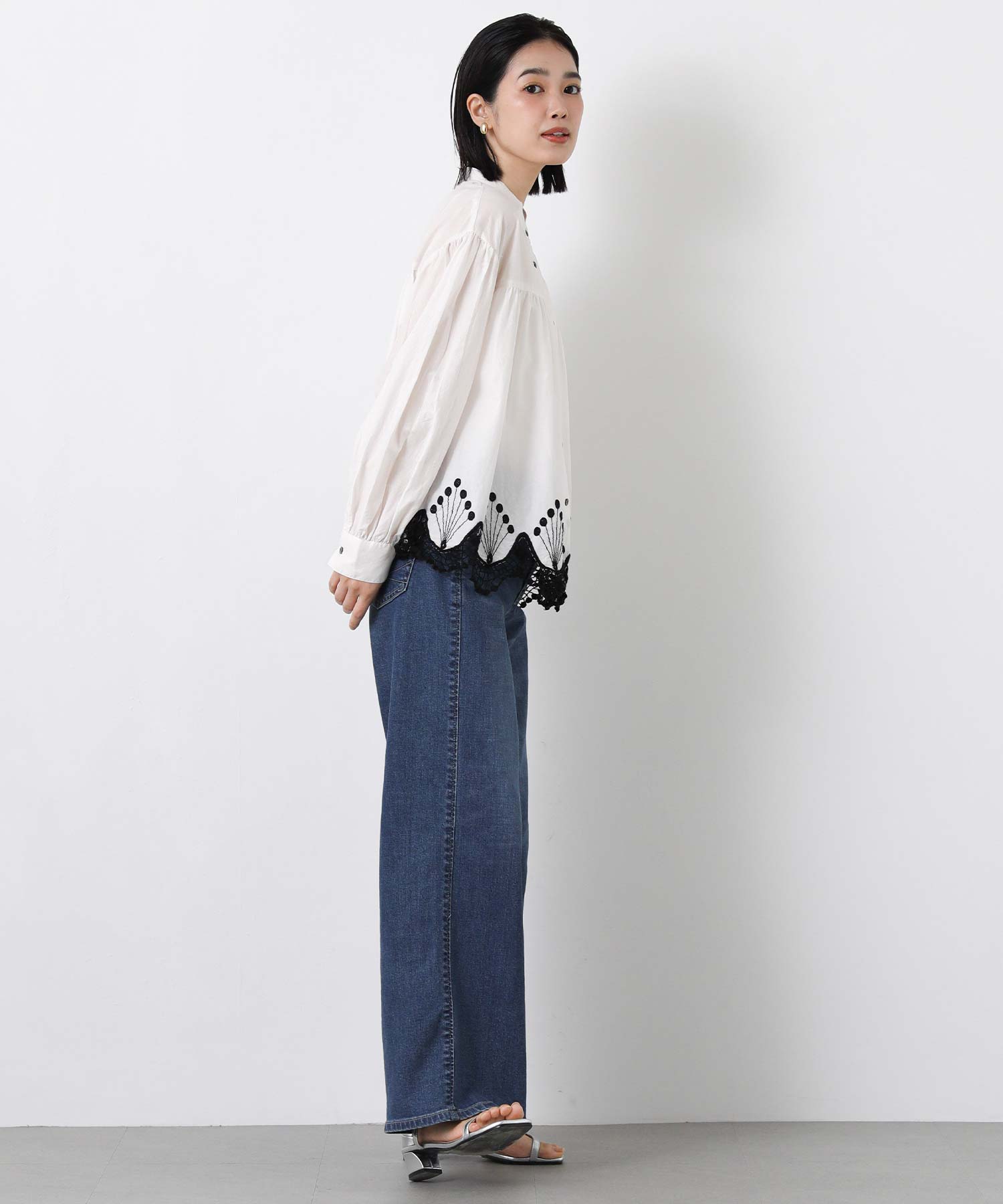 Gready Brilliant【2026年5月再値下げ】スカラ刺繍バンドネックシャツ