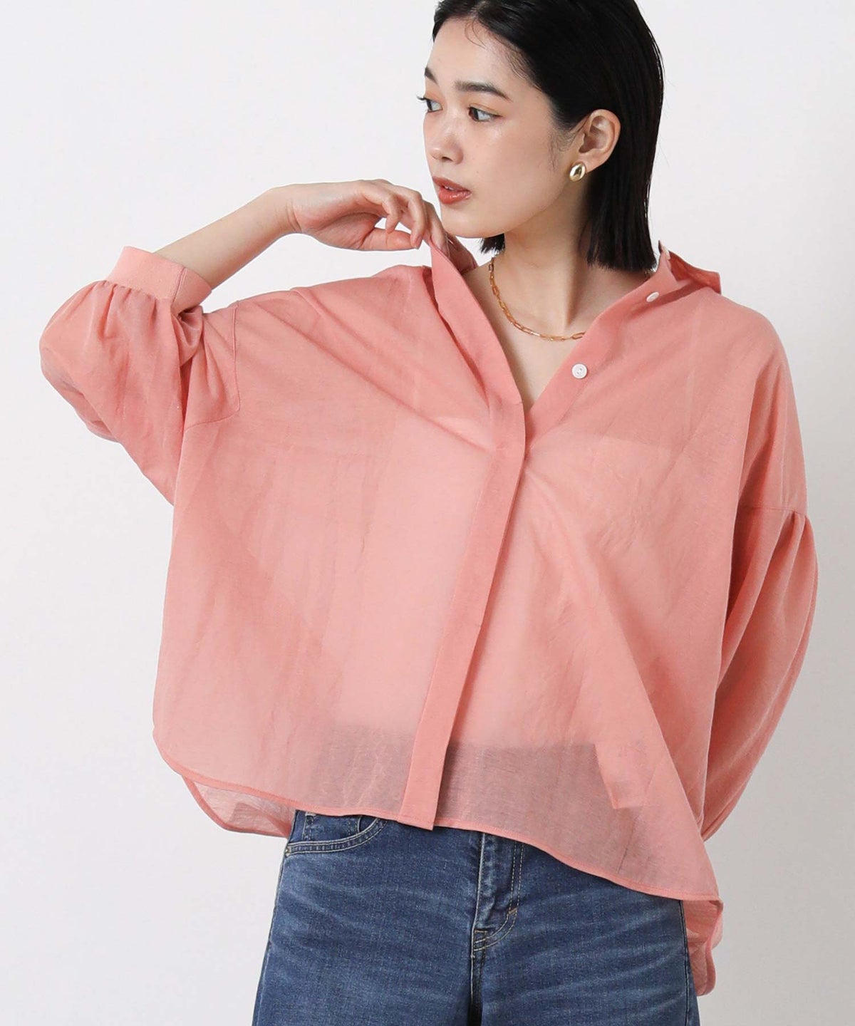 コーラルピンク