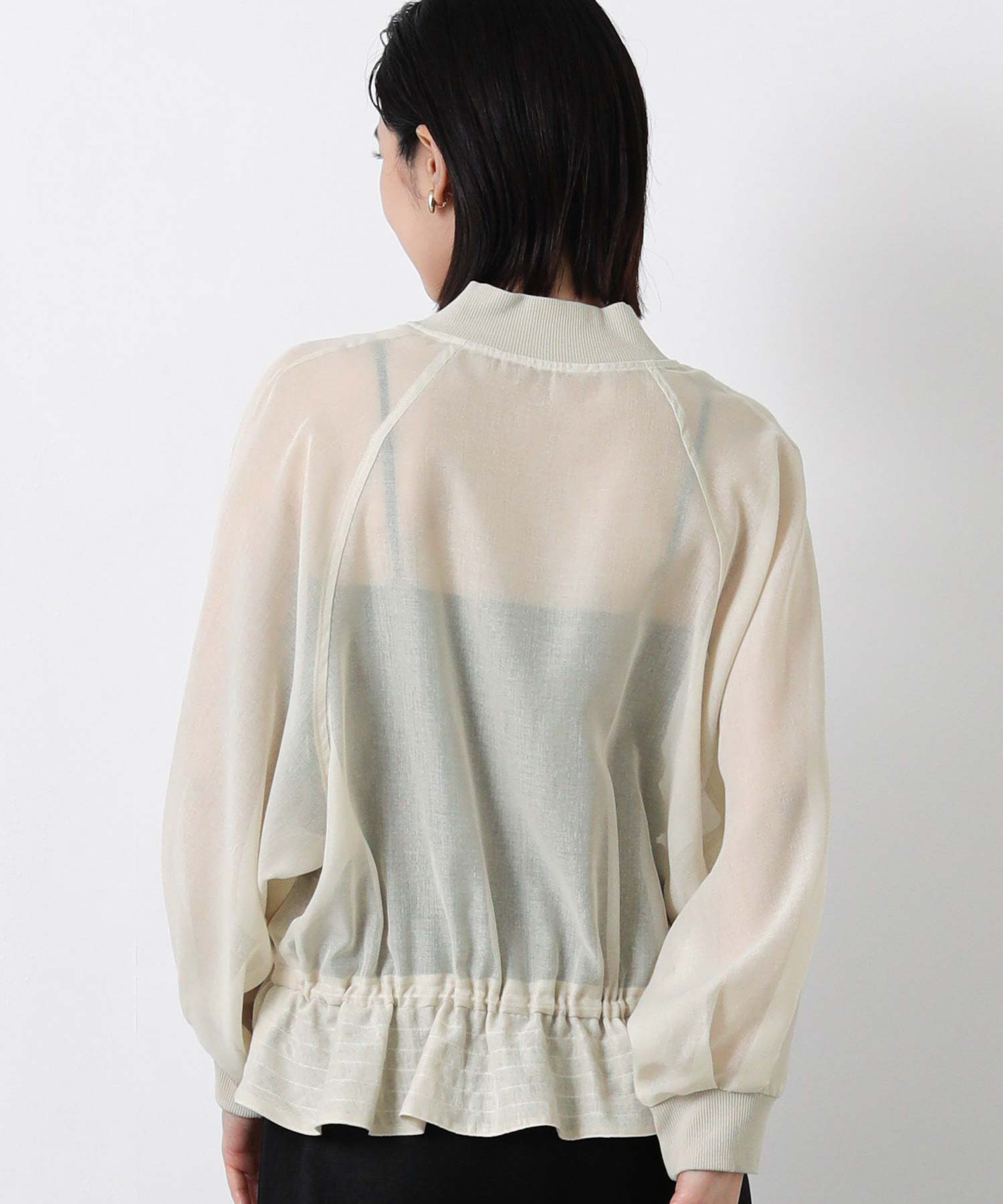 【美品】組曲　ペプラム　ジップブルゾン　シアー白　大きいサイズ Chez toi（シェトワ） ブルゾン アウター シアーペプラムブルゾン