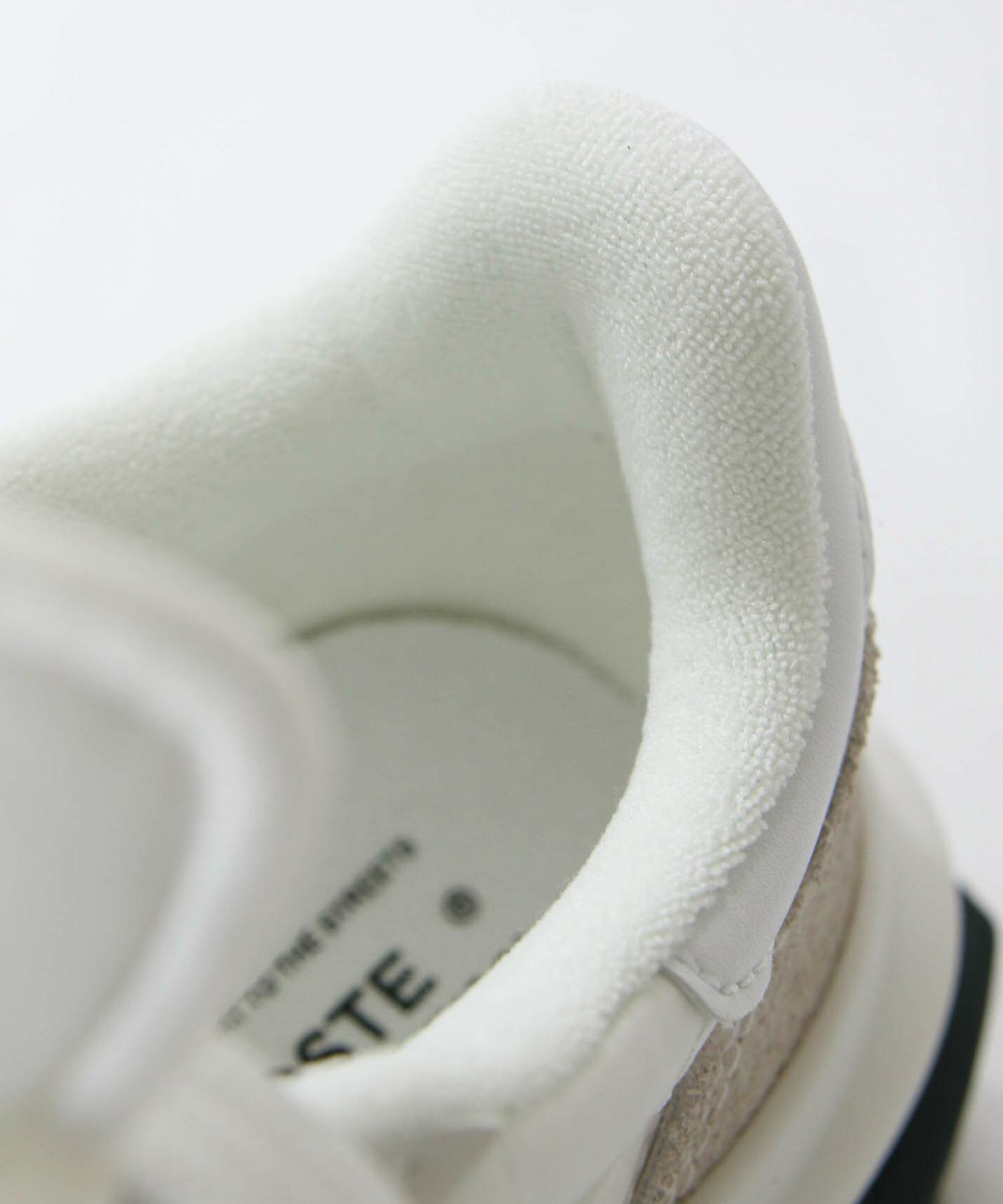 Gready Brilliant【LACOSTE】ACTIVE223 | SEKIMIKI Online