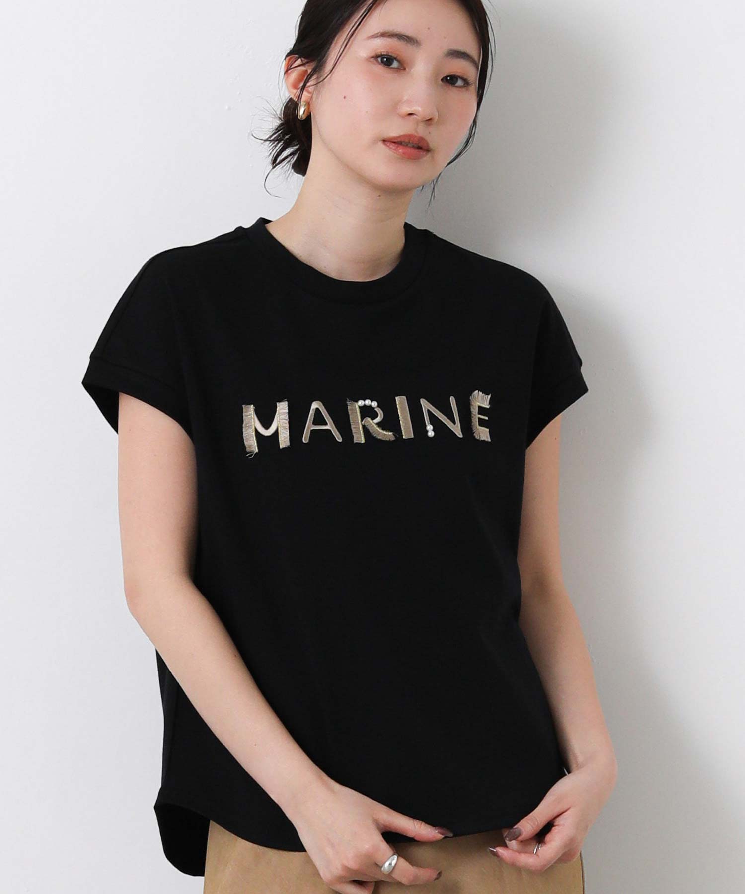 Greedy Brilliant 半袖Tシャツ ベージュ/ブラック カットソー | SEKIMIKI Online