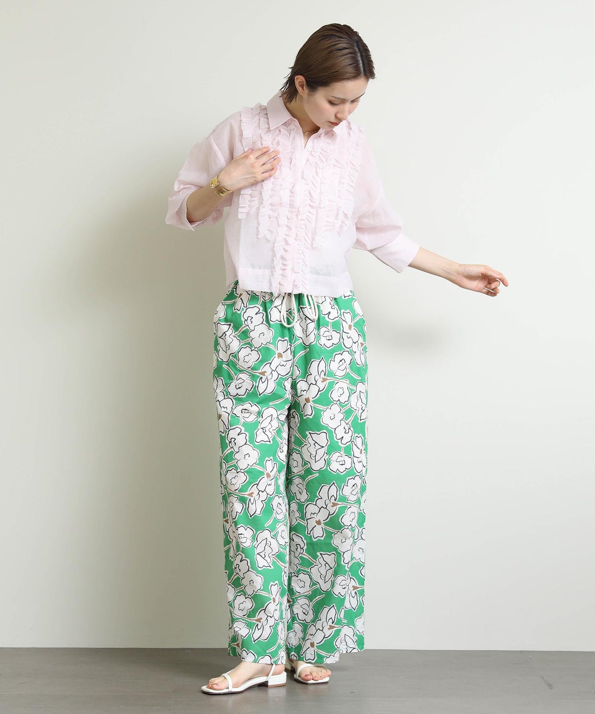 MODEL:164cm