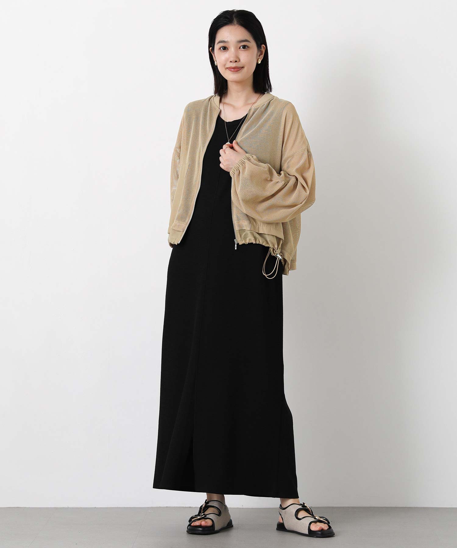 BEIGE, BERNARD シアーライトブルゾン 4 ブラック 麻　薄手 CANADA GOOSE - カナダグースメンズ ブラックレーベル Bernard Shirt