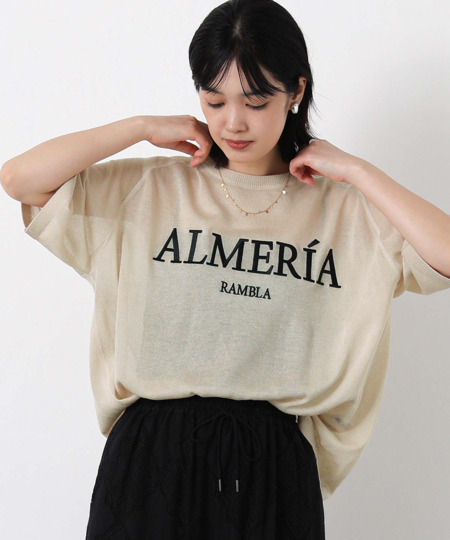 Gready Brilliantシアー刺繍ロゴ5分袖ニット | SEKIMIKI Online