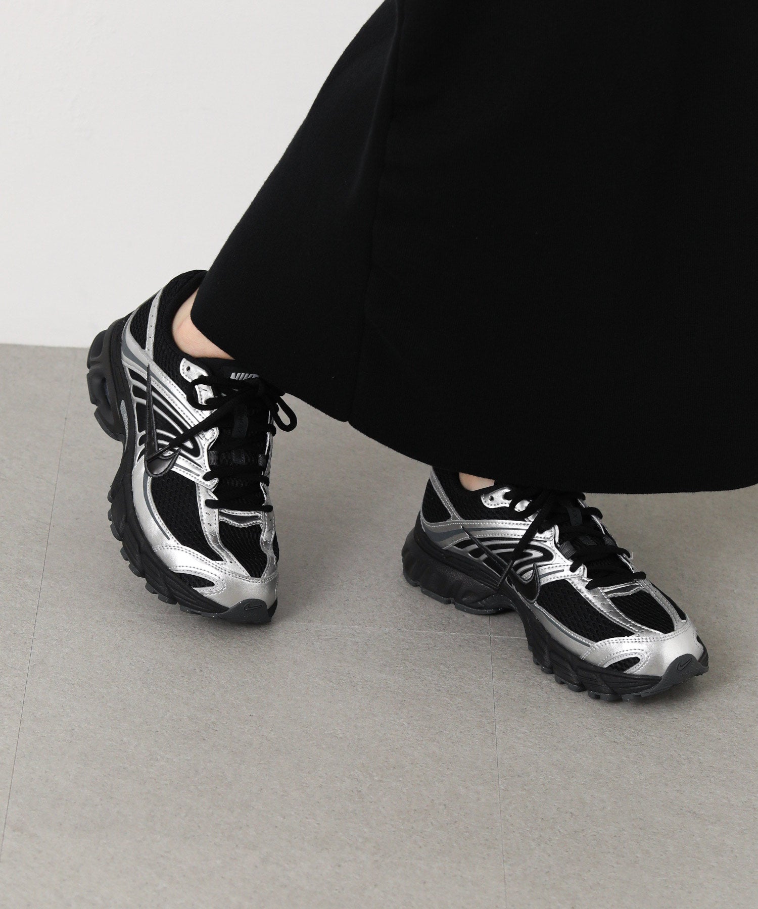 ともきち　レディース　BLK M Gready BrilliantNIKE MOTO2Kシューズ | SEKIMIKI Online
