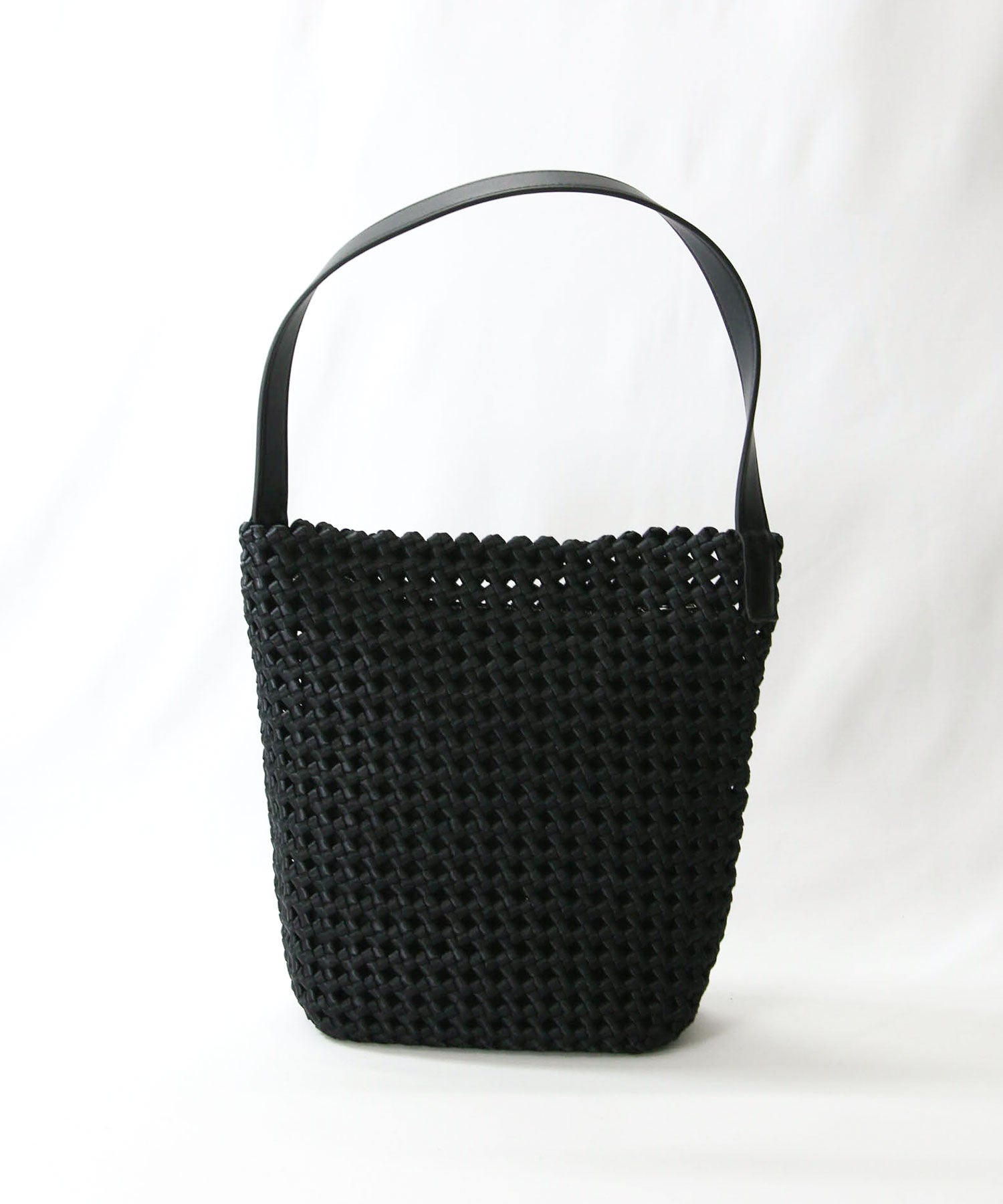 ANTEPRIMA メッシュ編みブラックバッグ メッシュインナーバッグ/ラージ