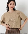 ライトベージュ