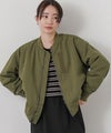 カーキ×ベージュ